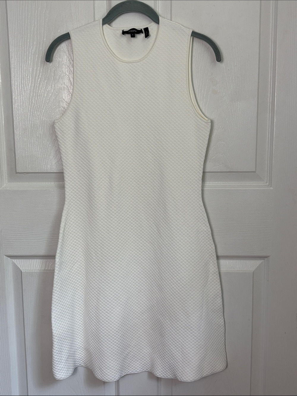 THEORY All White Sleeveless Textured Shift Dress Size Small engagement bride